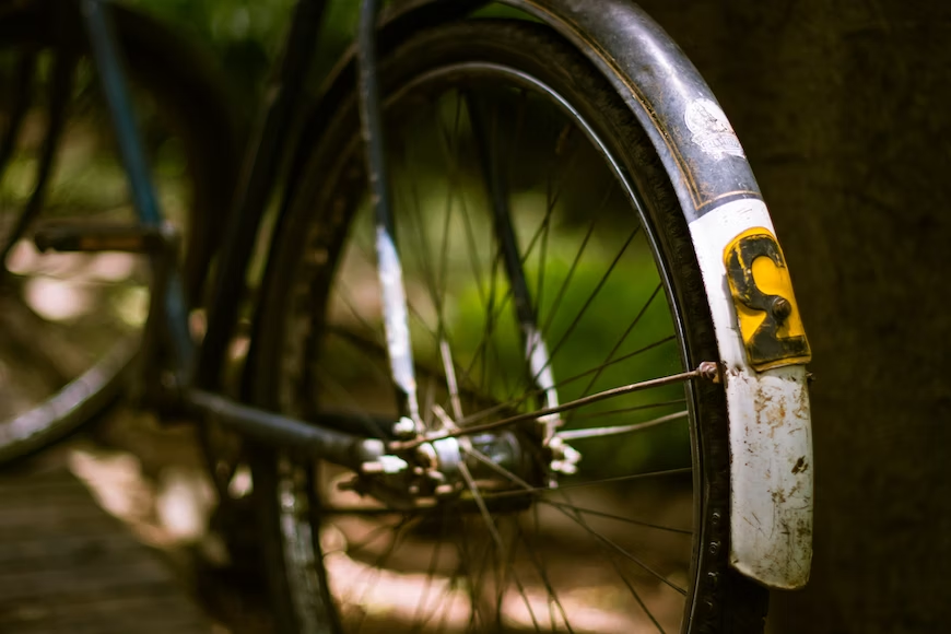 How to Fit Mudguards to Your Mountain Bike (2023)